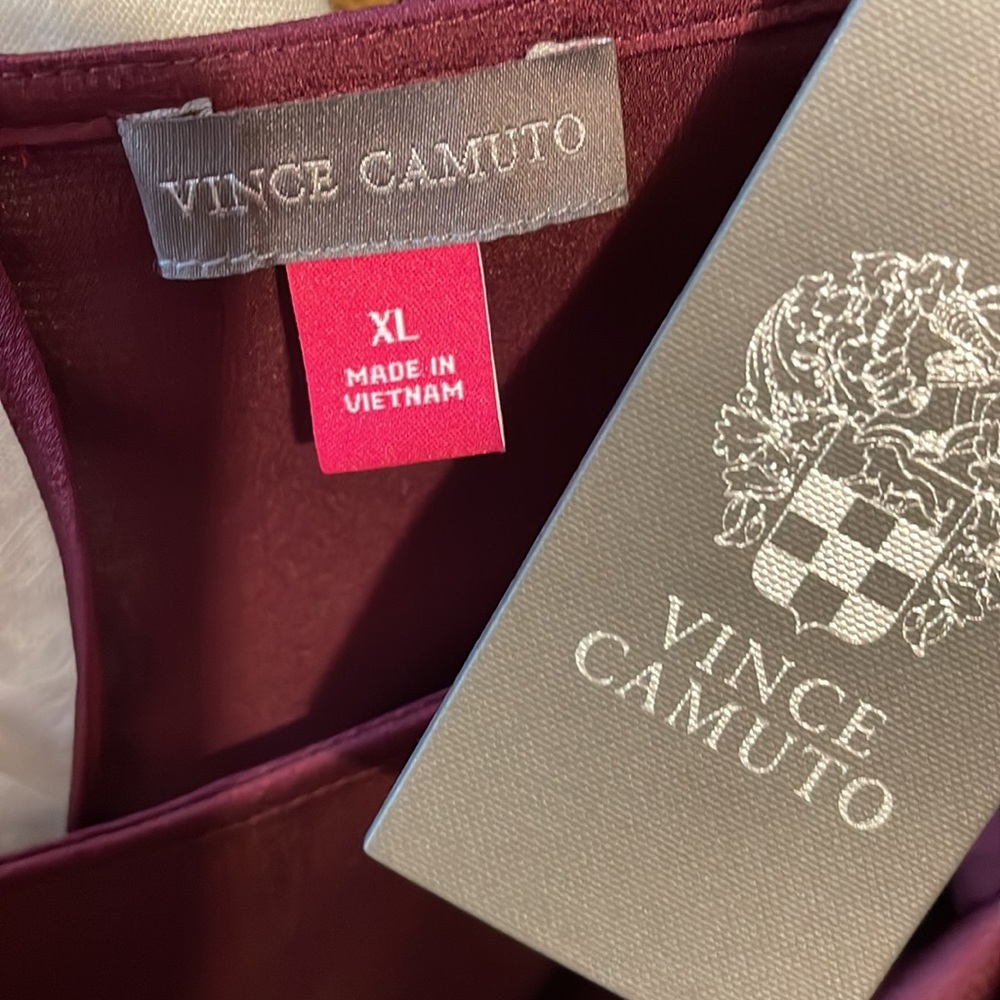 Vince Camuto Blouse - Picture 3 of 4